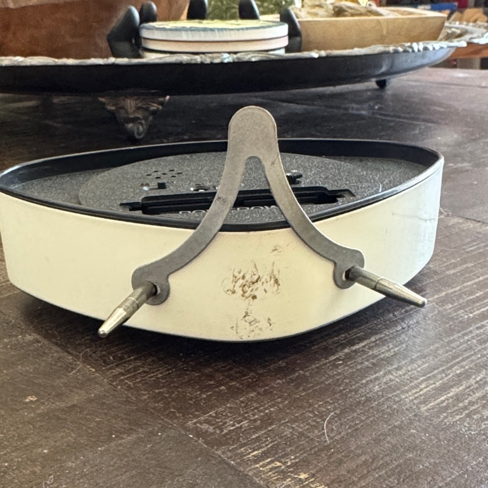Vintage Retro Triangle Alarm Clock with Pinup Bettie Page - Picture 7 of 7
